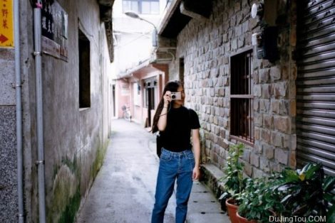 Contax TVS上的Lomochrome Purple XR100-400